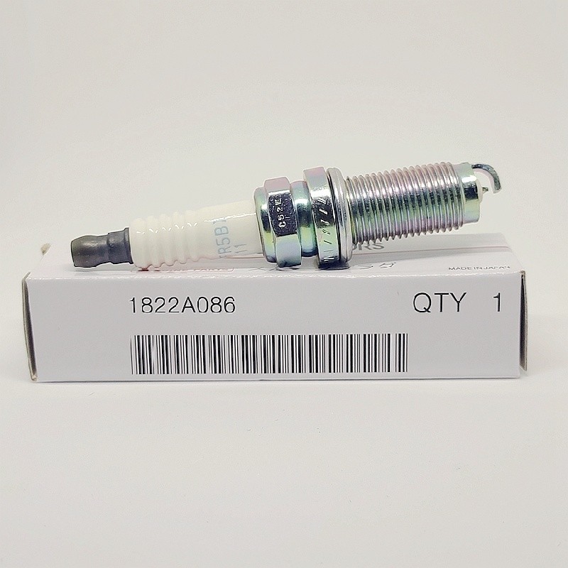 MITSUBISHI Свеча зажигания 1822A086