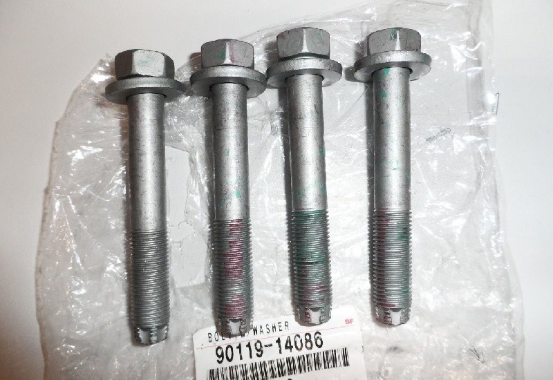 TOYOTA Болт 9011914086